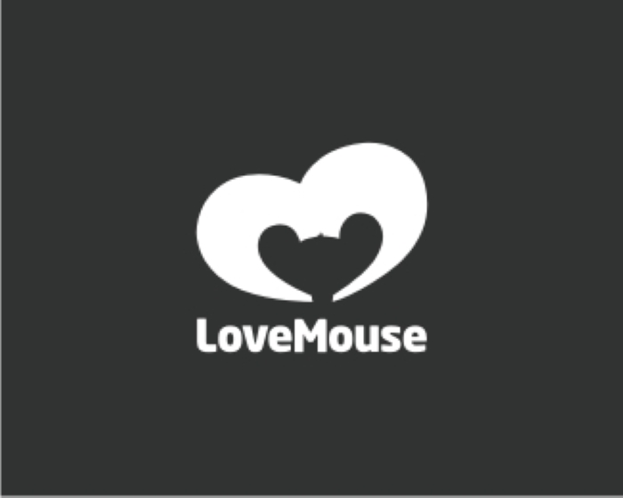 logo LoveMouse - chữ M được cách điệu thành trái tim, hình ảnh chú chuột được biến hóa thành  negative space
