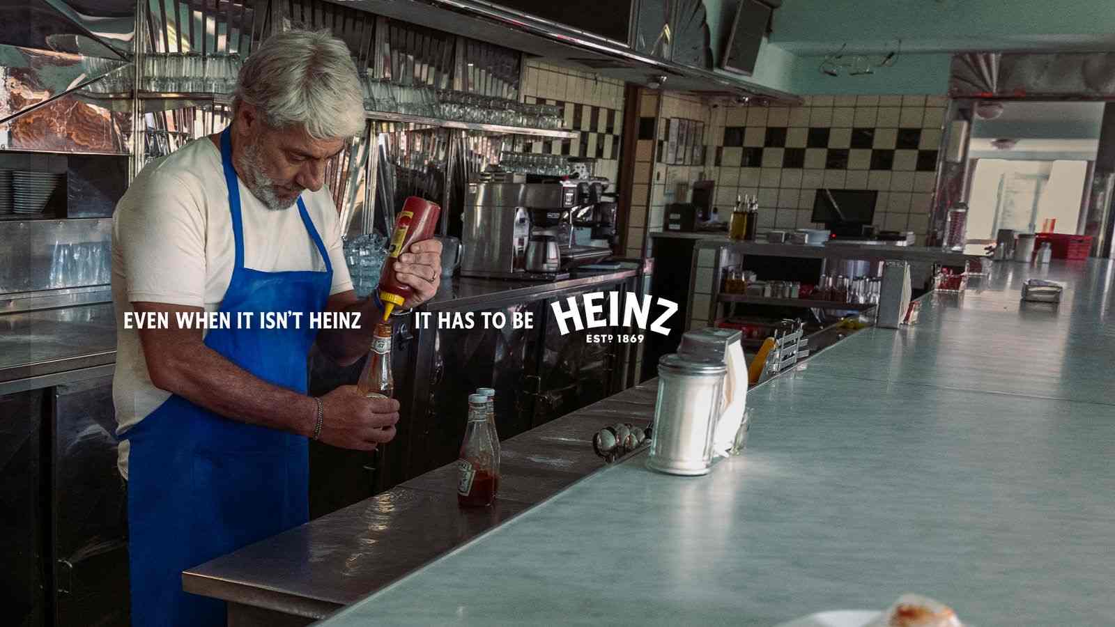 Heinz giải quyết vấn đề sốt cà chua nhái bằng chiến dịch “Heinz Fraud Ketchup” 