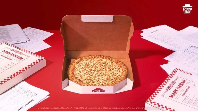 Hộp đựng bánh pizza của Pizza Hut